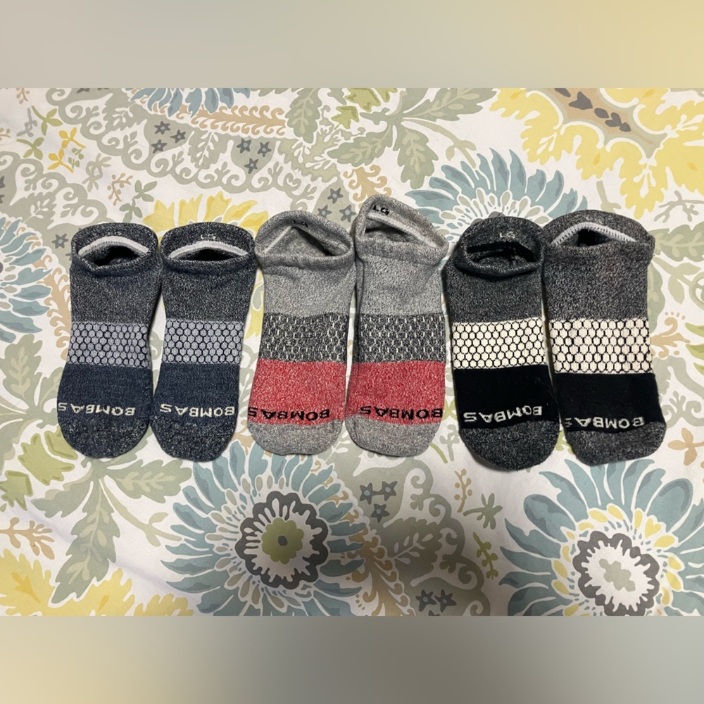 3 pairs Fair used condition Bombas Men’s Socks Size Large